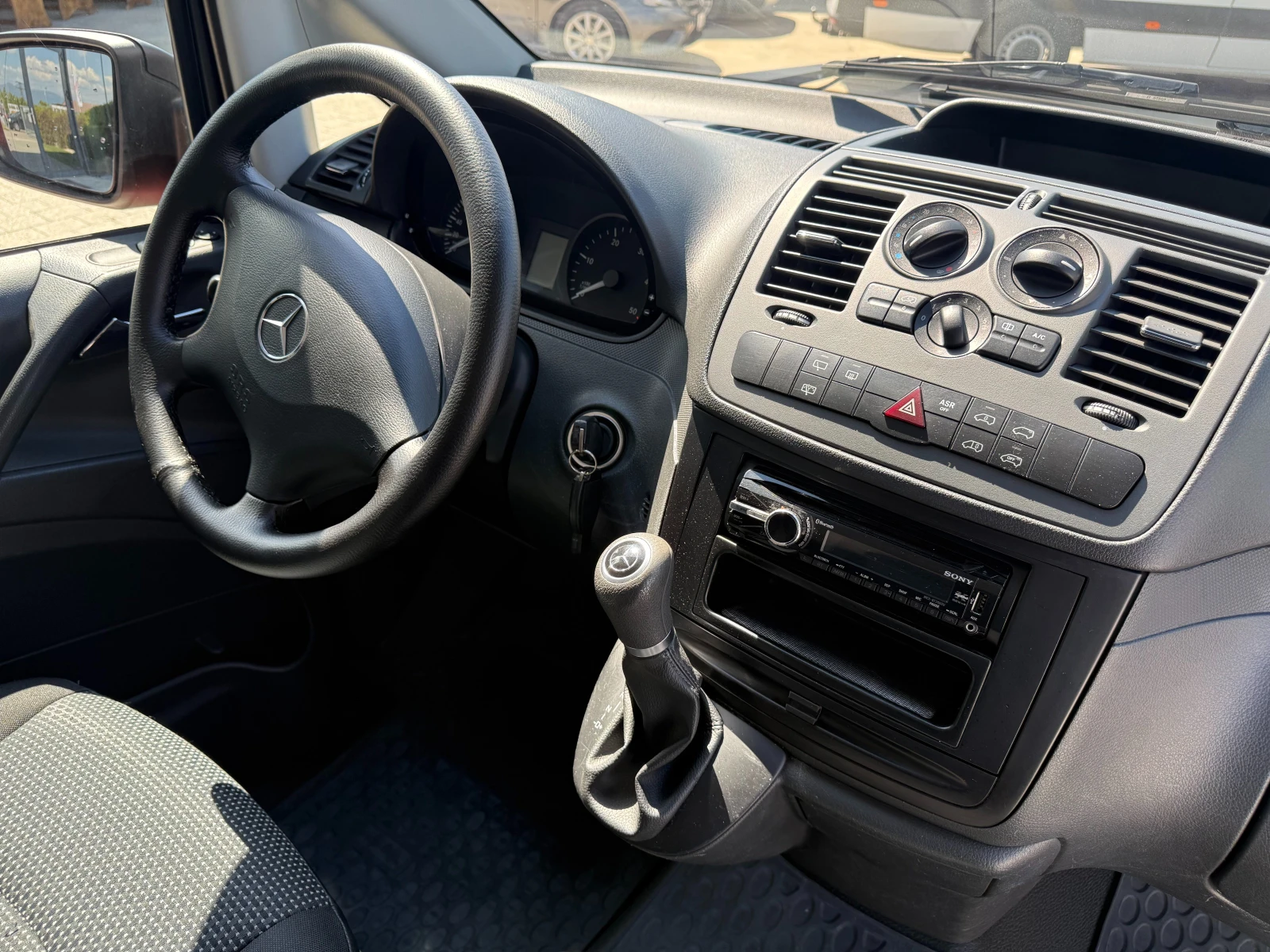Mercedes-Benz Vito 113CDI 4x4 9-местен Клима Long , снимка 11 - Бусове и автобуси - 54954997