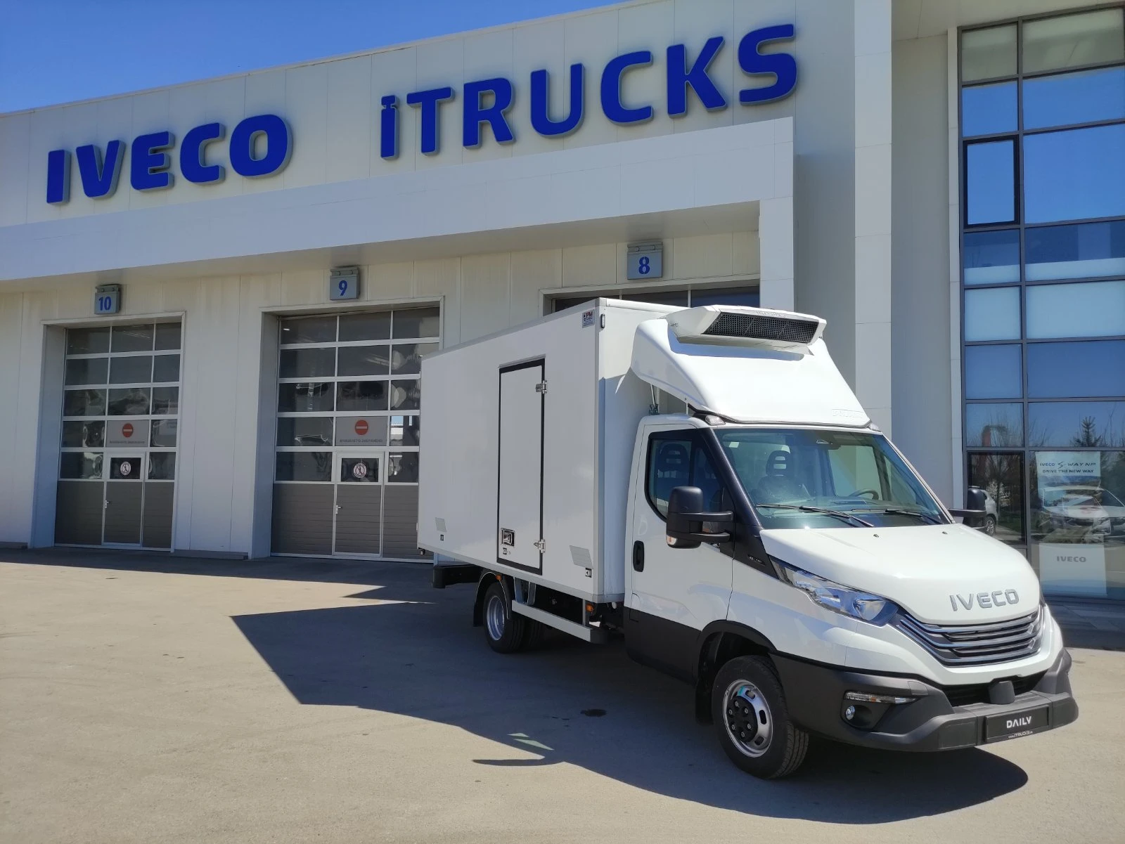 Iveco Daily 50C18H (50C/35) - ХЛАДИЛЕН, снимка 4 - Бусове и автобуси - 55055479