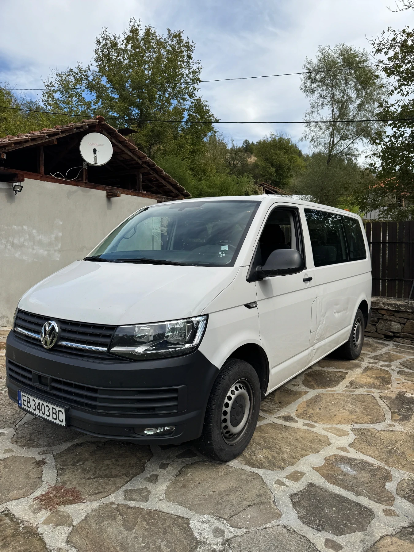 VW T6 2.0 TDI, снимка 2 - Бусове и автобуси - 56273469