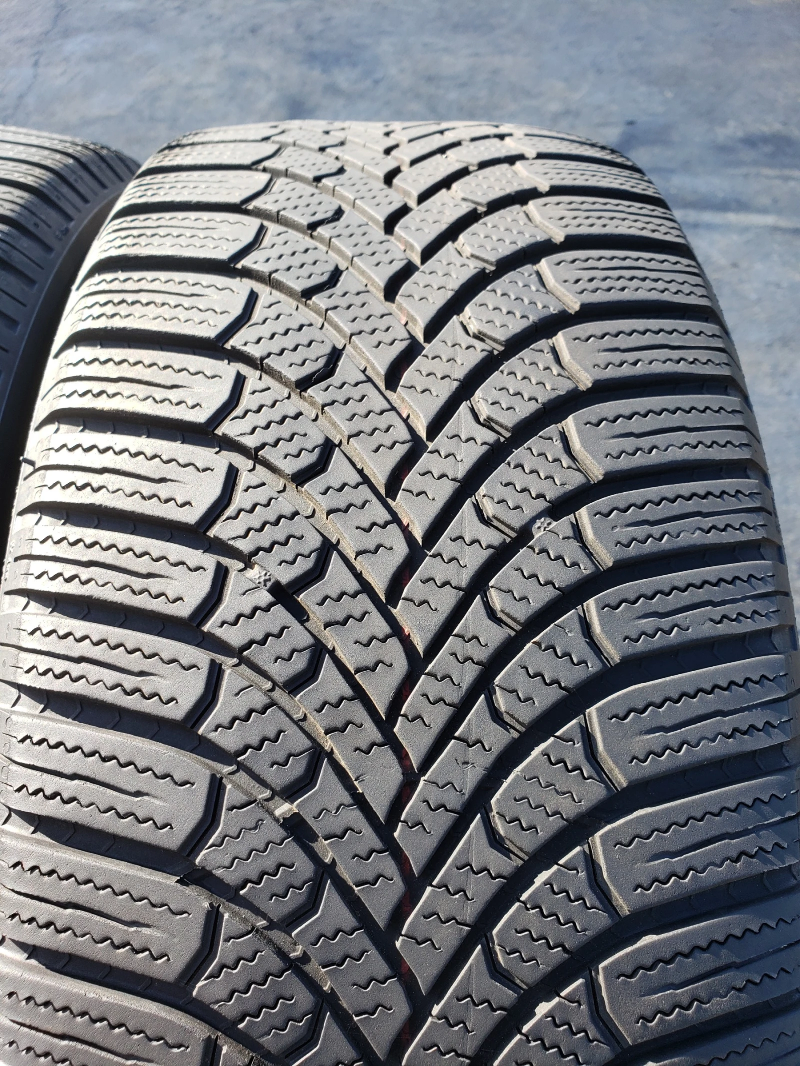 Гуми Зимни 205/55R17