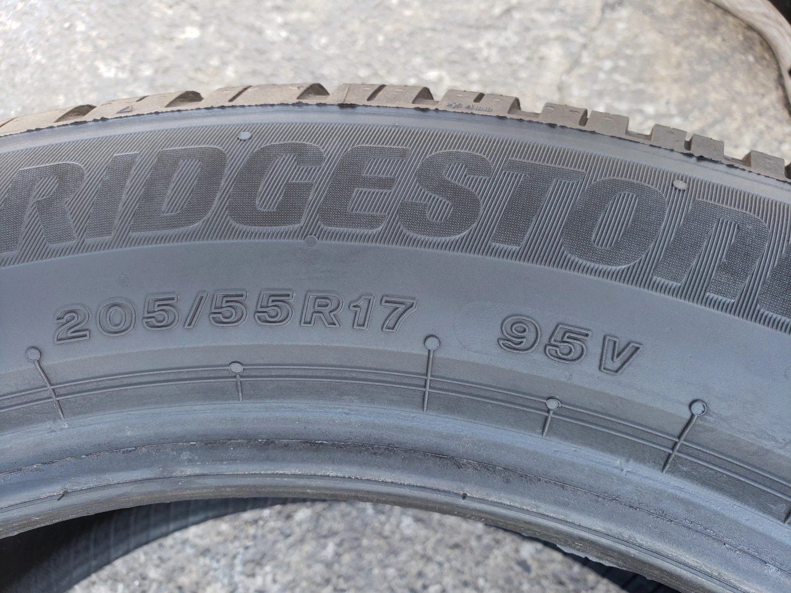 Гуми Зимни 205/55R17, снимка 7 - Гуми и джанти - 56308018