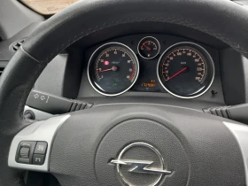 Opel Astra 1.4 NAVI 90кс Facelift, снимка 13