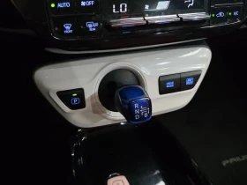 Toyota Prius 1.8E, снимка 9