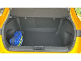 Lexus LBX Comfort, снимка 10