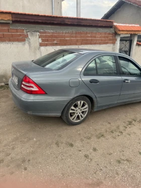 Mercedes-Benz C 180, снимка 2