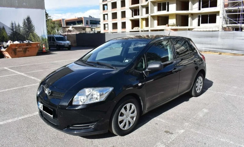 Toyota Auris 1.4 D4D, снимка 2 - Автомобили и джипове - 47480373