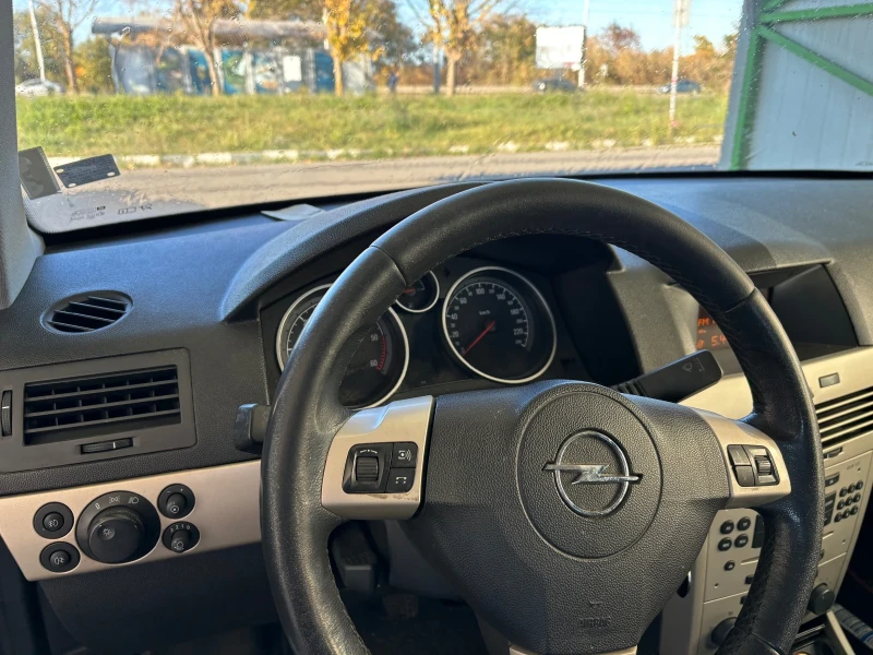 Opel Astra 1.7 cdti 6скоеости, снимка 4 - Автомобили и джипове - 48320680