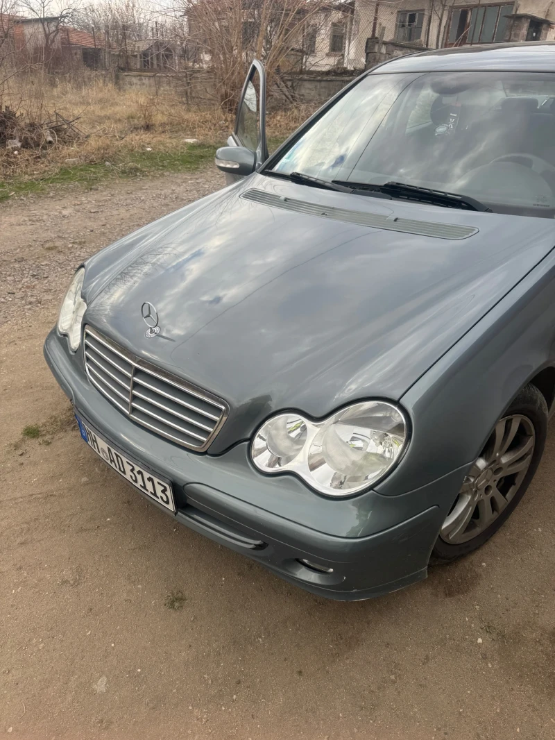 Mercedes-Benz C 180, снимка 7 - Автомобили и джипове - 48558474