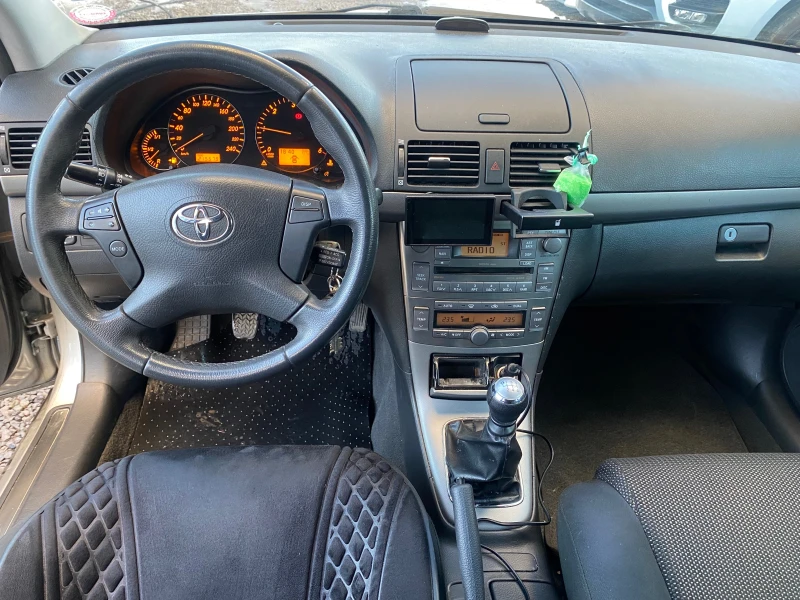 Toyota Avensis 2.0 d4d FACE, снимка 12 - Автомобили и джипове - 48619793