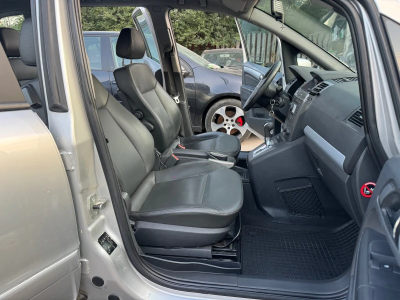 Opel Zafira 1.9CDTI 120HP AVTOMAT KOJA NAVI 7 MESTEN 2008G, снимка 14 - Автомобили и джипове - 52441823