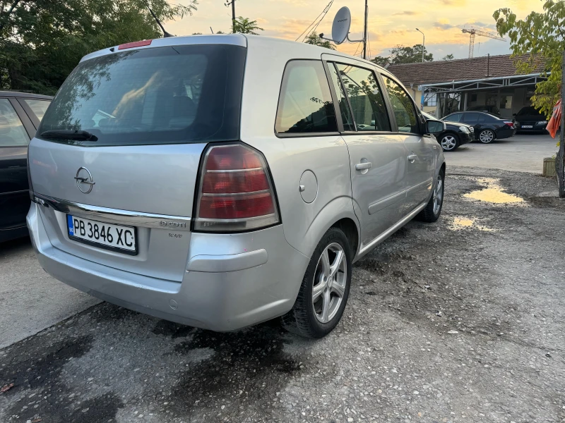 Opel Zafira 1.9CDTI 120HP AVTOMAT KOJA NAVI 7 MESTEN 2008G, снимка 8 - Автомобили и джипове - 52441823