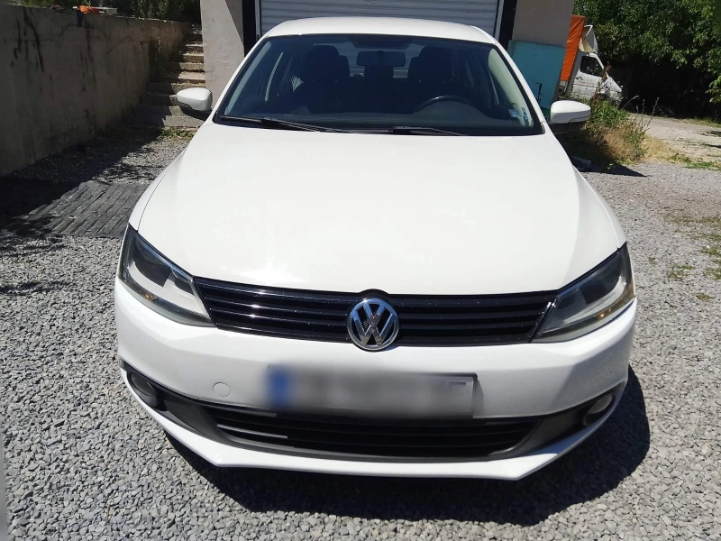 VW Jetta VW Jetta Газ-бензин, снимка 2 - Автомобили и джипове - 52245441