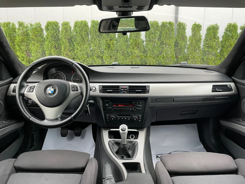 BMW 320 320D 163 h.p/2006 г./Панорама/Алкантара/Италия, снимка 9 - Автомобили и джипове - 52404362