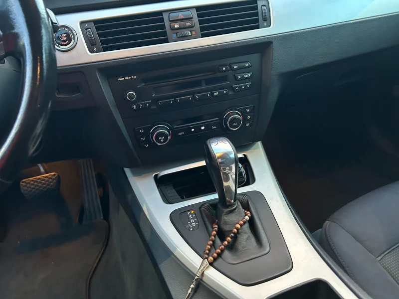 BMW 320, снимка 7 - Автомобили и джипове - 52543573