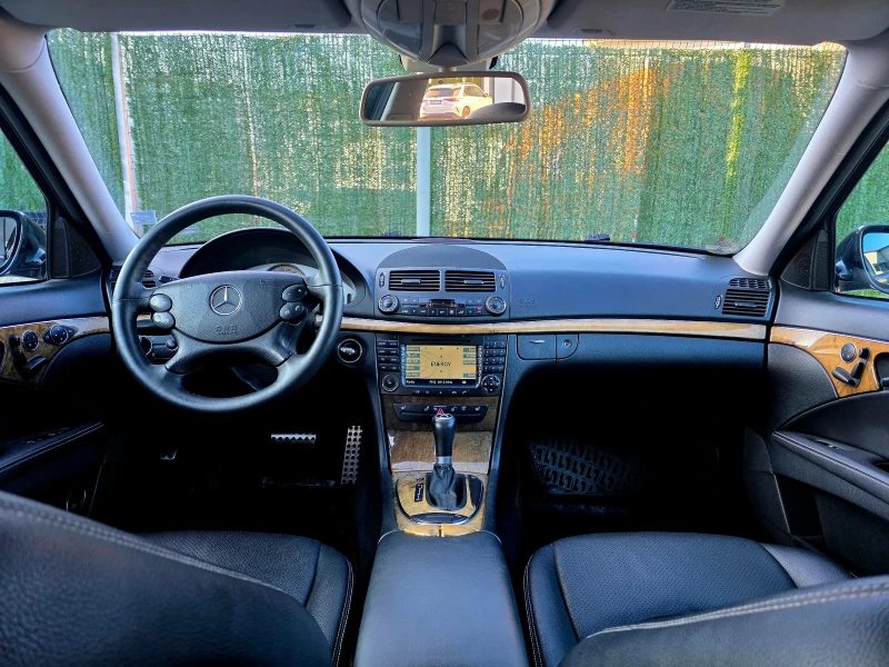 Mercedes-Benz E 320 3.2 V6 EVO Avantgarde, снимка 12 - Автомобили и джипове - 52752629