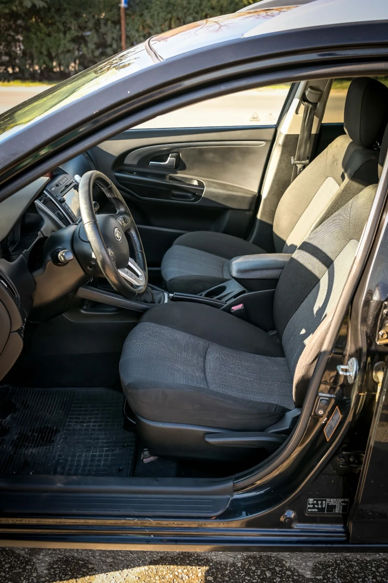 Kia Ceed, снимка 12 - Автомобили и джипове - 52847356