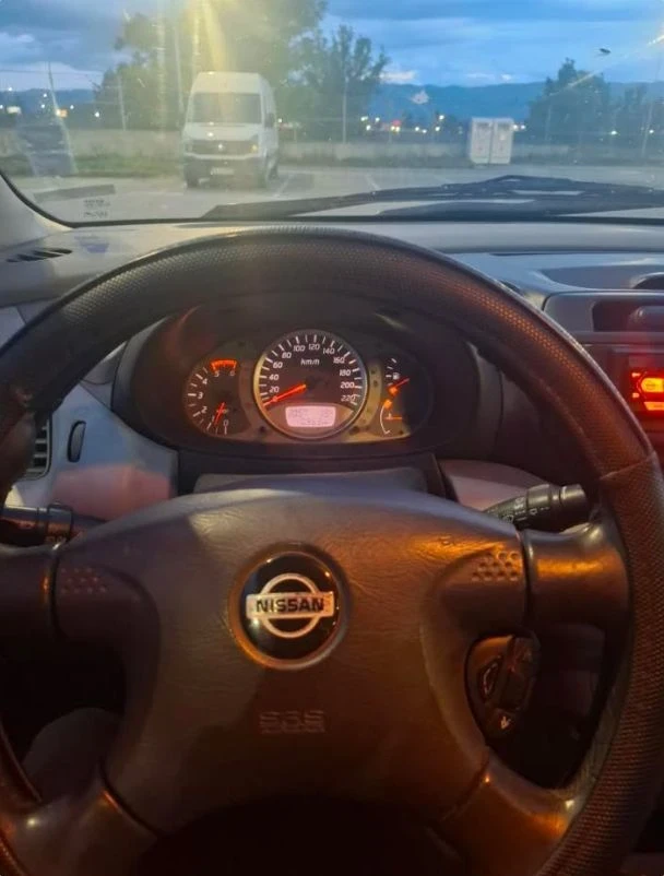Nissan Almera tino  - изображение 3