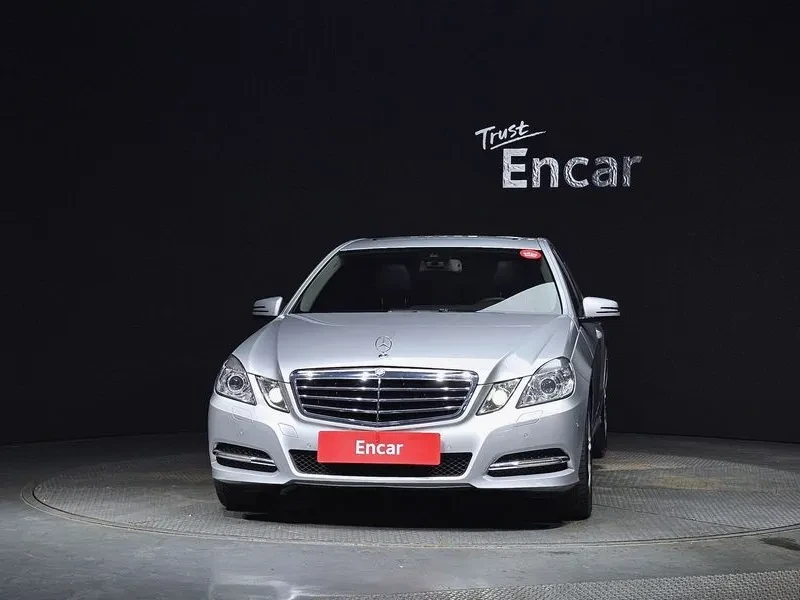 Mercedes-Benz E 220 CDI Avantgarde - изображение 3