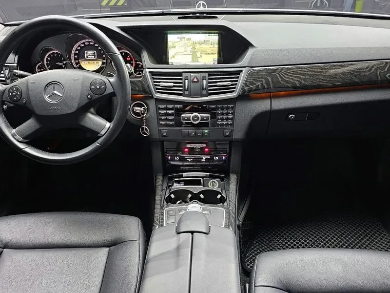 Mercedes-Benz E 220 CDI Avantgarde - изображение 7