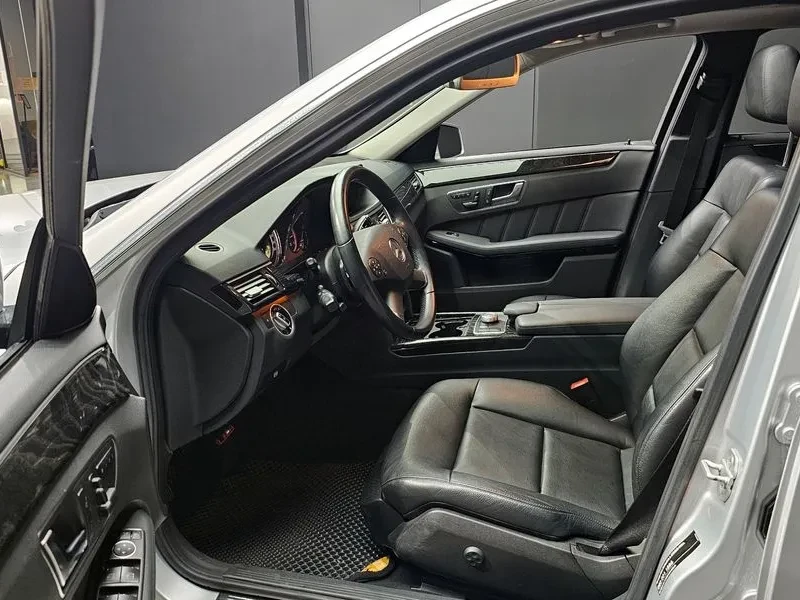 Mercedes-Benz E 220 CDI Avantgarde - изображение 10