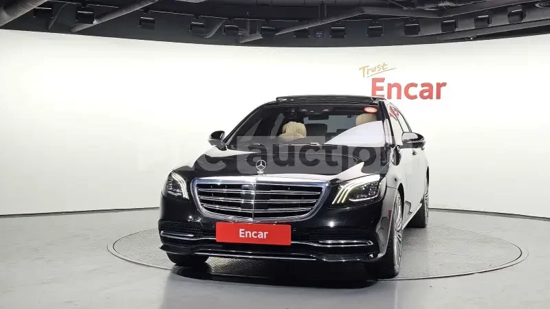 Mercedes-Benz S 560 BURMESTER* HUD* ОБДУХ* AMBIENT* TV* 360 CAM, снимка 3 - Автомобили и джипове - 53952884