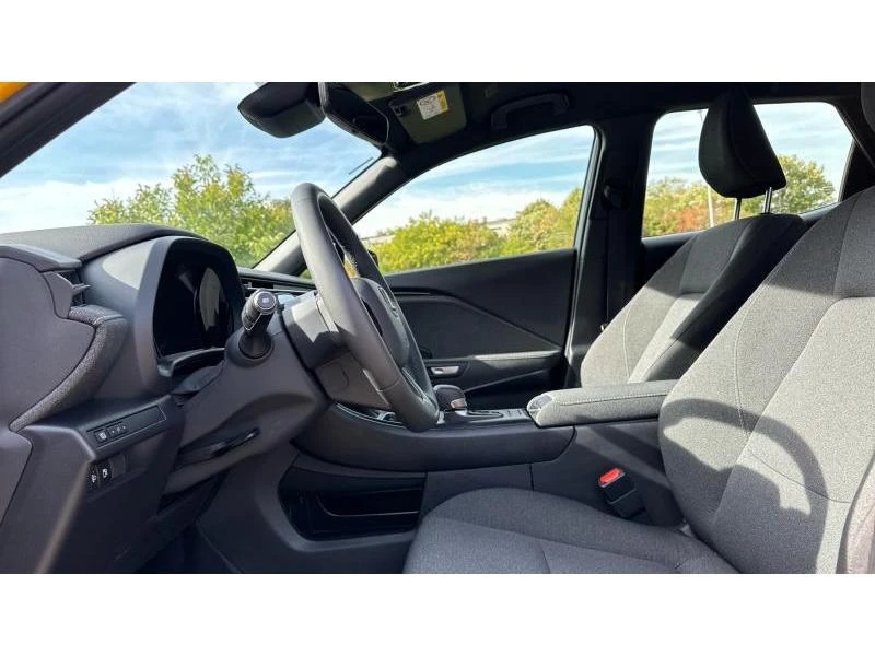 Lexus LBX Comfort, снимка 12 - Автомобили и джипове - 56085896