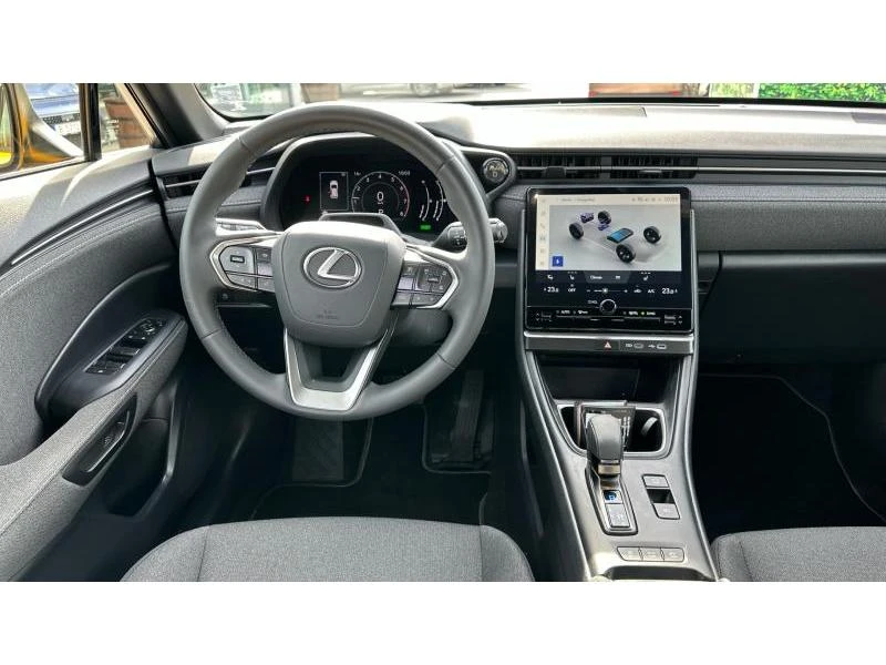 Lexus LBX Comfort, снимка 9 - Автомобили и джипове - 56085896