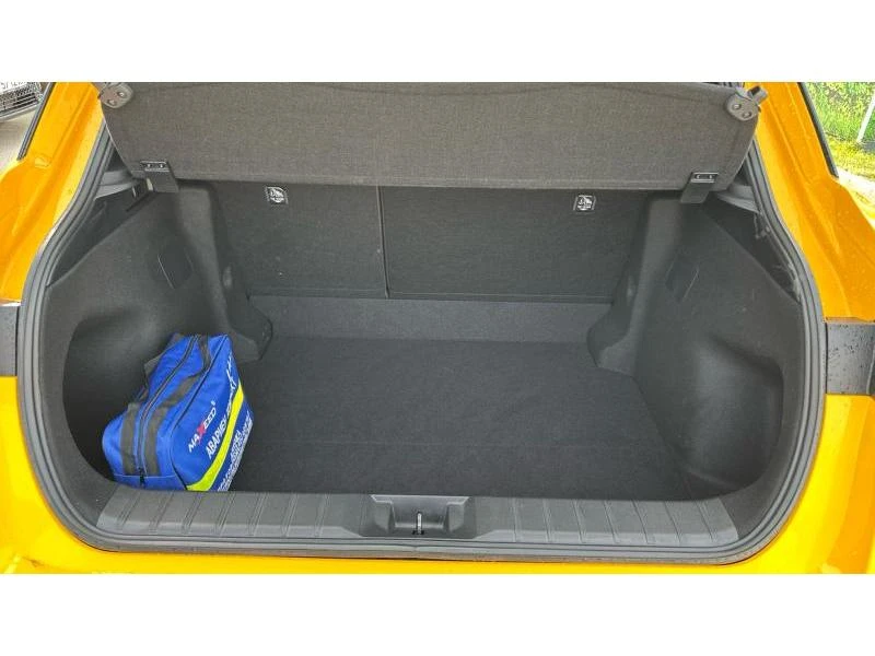 Lexus LBX Comfort, снимка 10 - Автомобили и джипове - 56085896