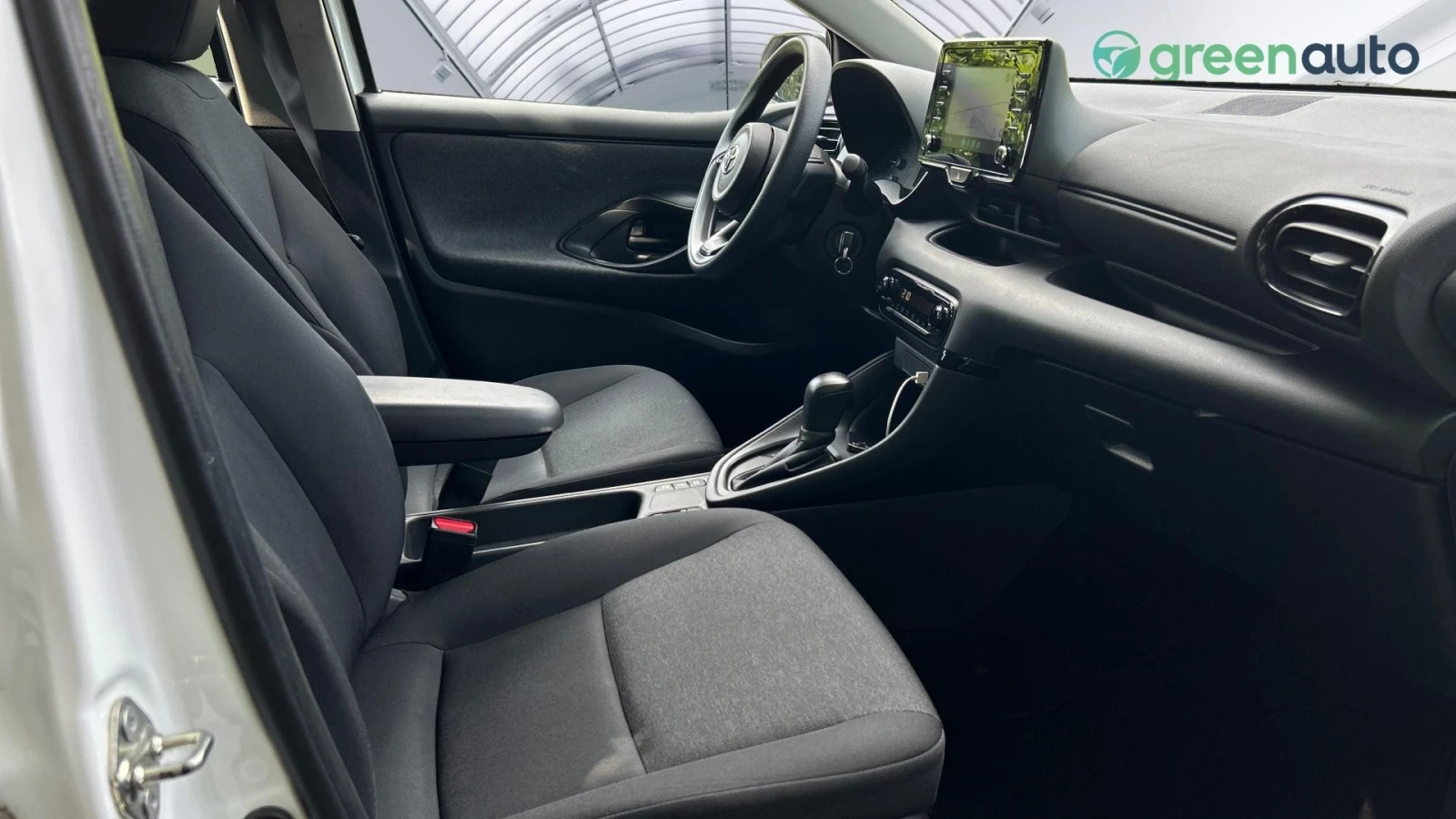 Toyota Yaris 1.5 HSD, Месечна вноска от 395 лв. - изображение 10