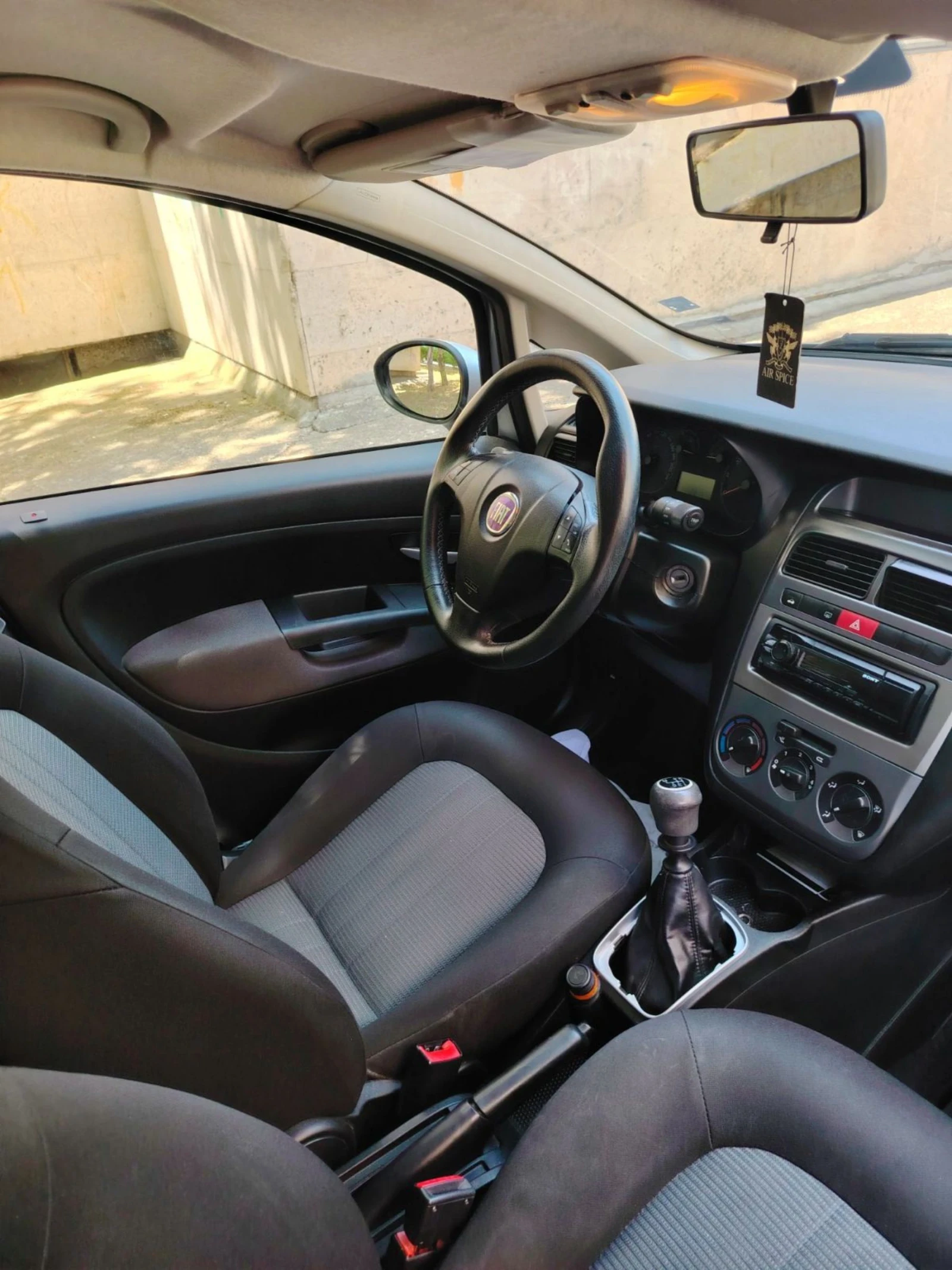Fiat Linea 1.4 i - изображение 9