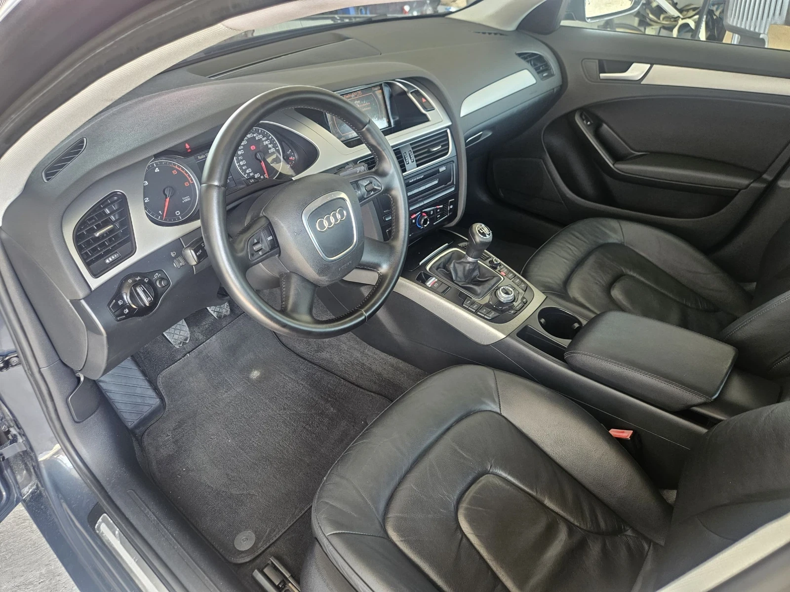 Audi A4 2.0 TDI* NAVI*  - изображение 9