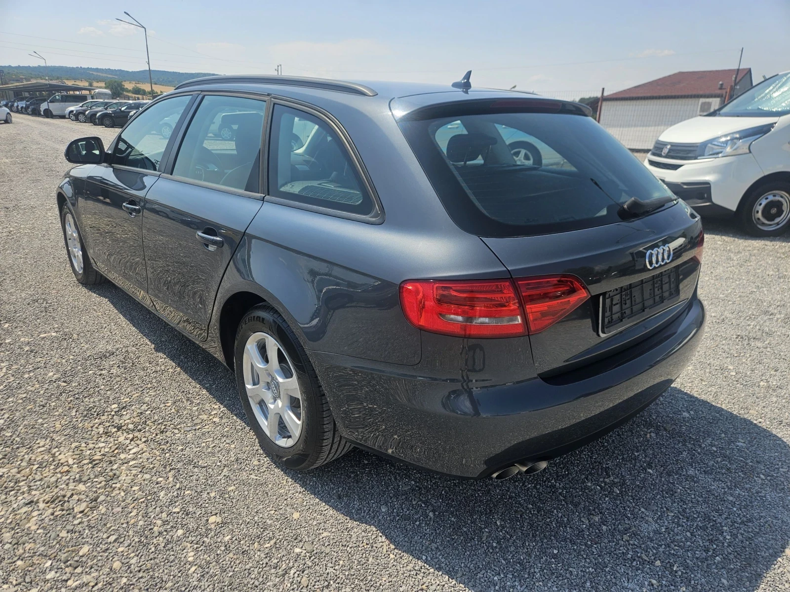 Audi A4 2.0 TDI* NAVI*  - изображение 7