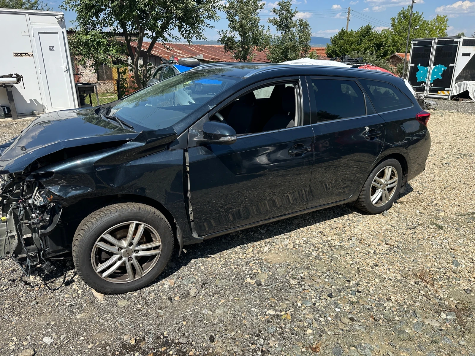 Toyota Auris 1.2 turbo 116 кс На части! - изображение 4