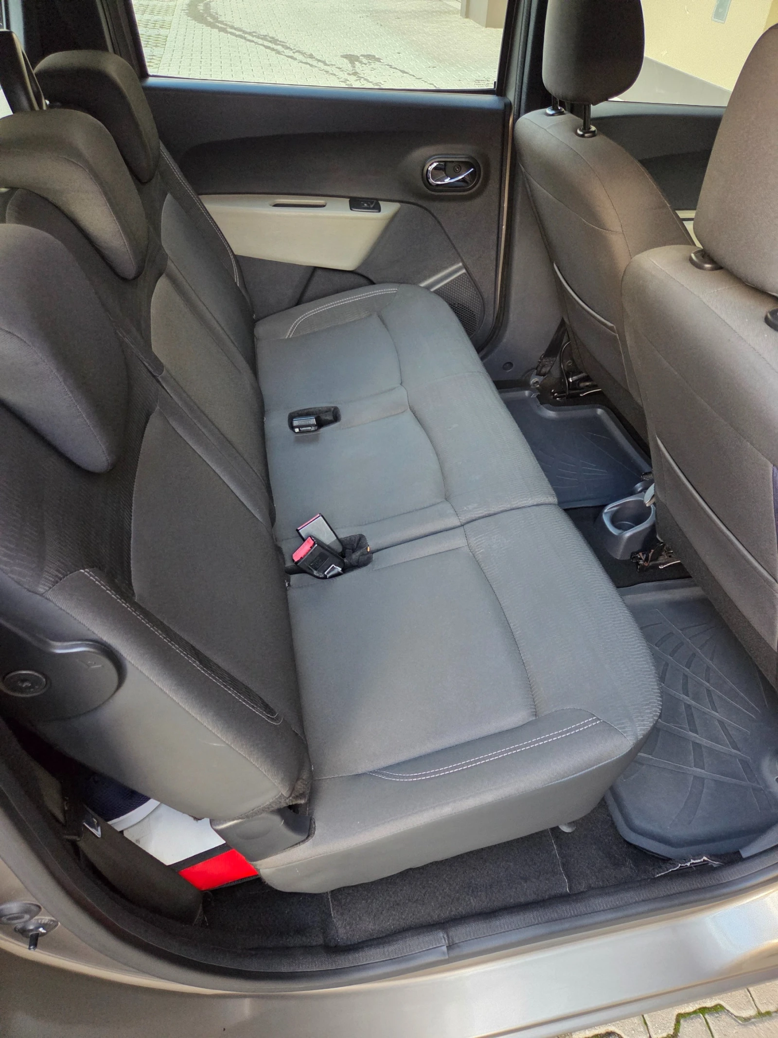 Dacia Lodgy DCI | Mobile.bg — изображение 13