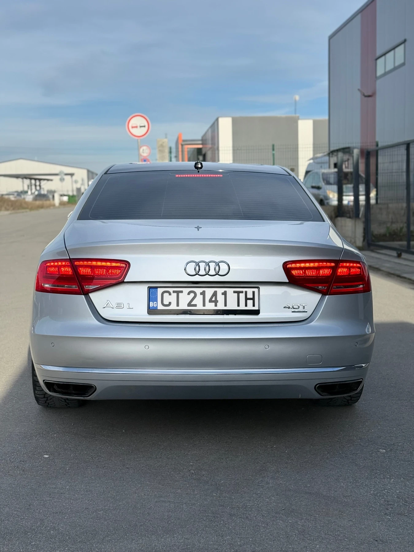 Audi A8 4.0TFSI LONG - изображение 4