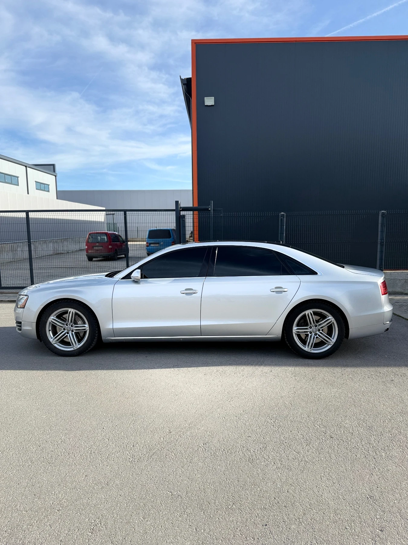 Audi A8 4.0TFSI LONG - изображение 7