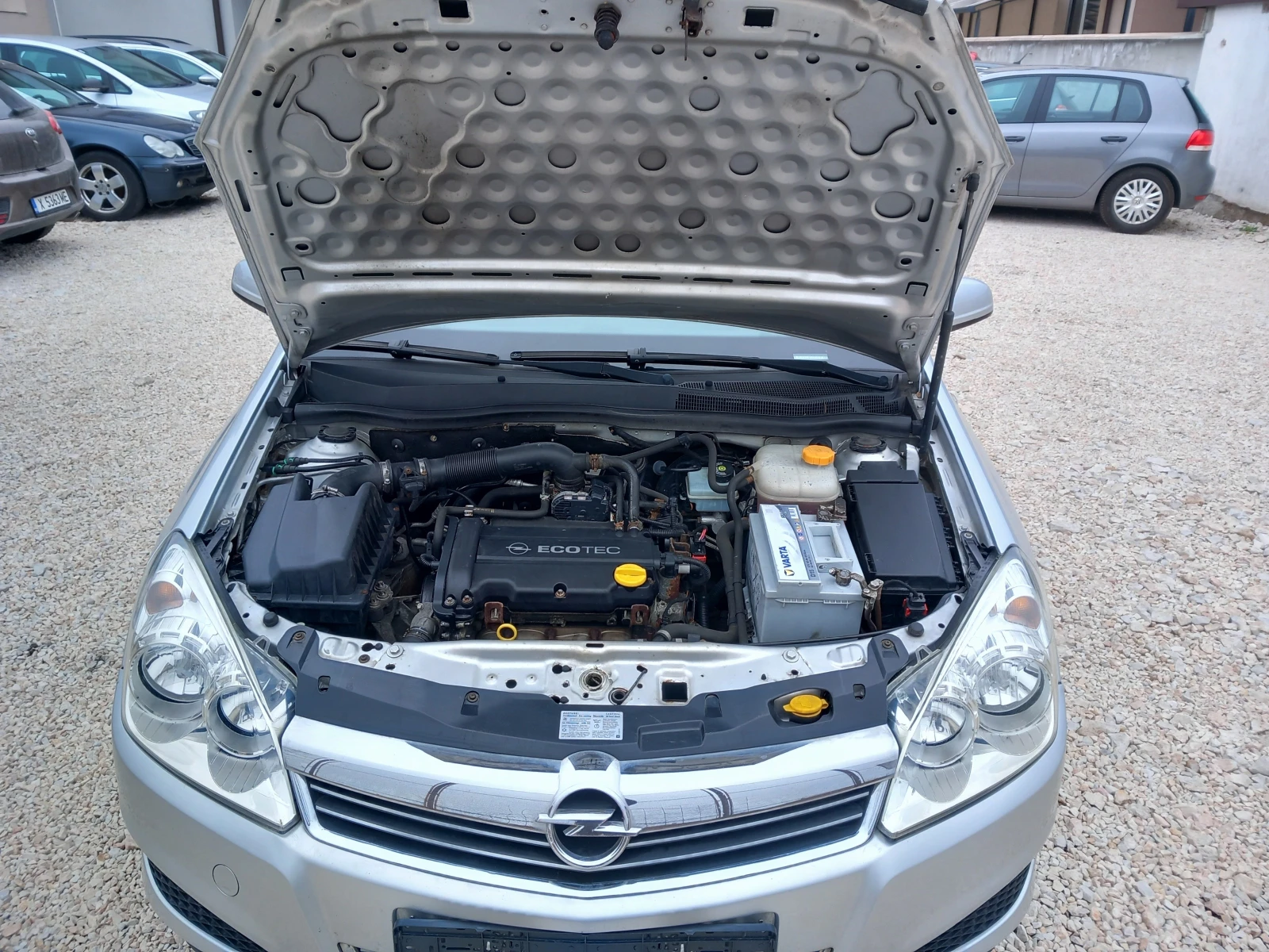 Opel Astra 1.4 NAVI 90кс Facelift, снимка 15 - Автомобили и джипове - 53815651