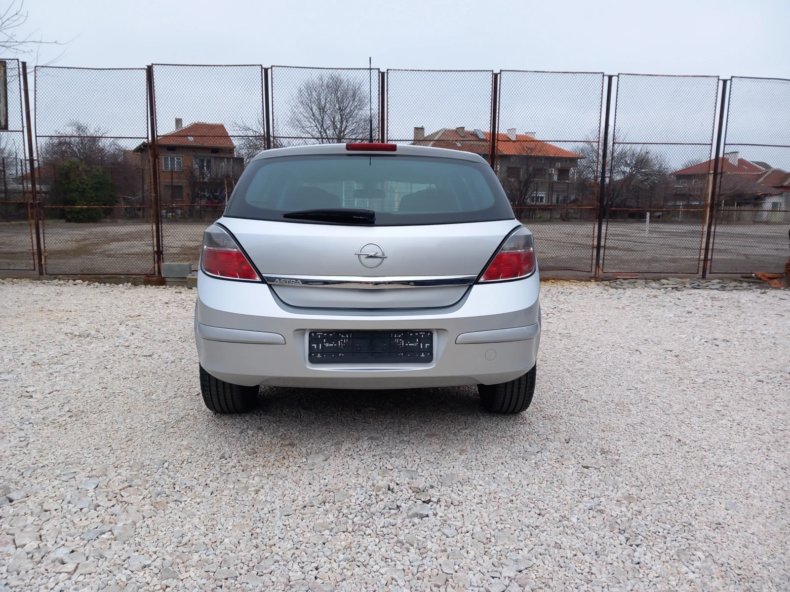 Opel Astra 1.4 NAVI 90кс Facelift, снимка 4 - Автомобили и джипове - 53815651
