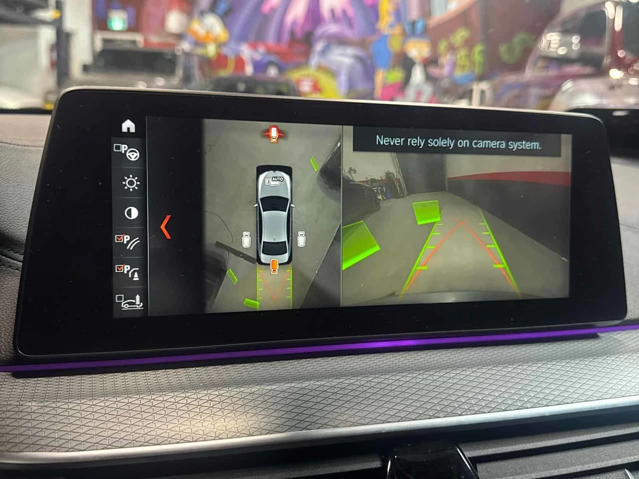 BMW 540 DIESEL xDrive/CARFAX/AMBIENT/360/ШИБИДАХ/ОБДУХВАНЕ, снимка 12 - Автомобили и джипове - 53953949