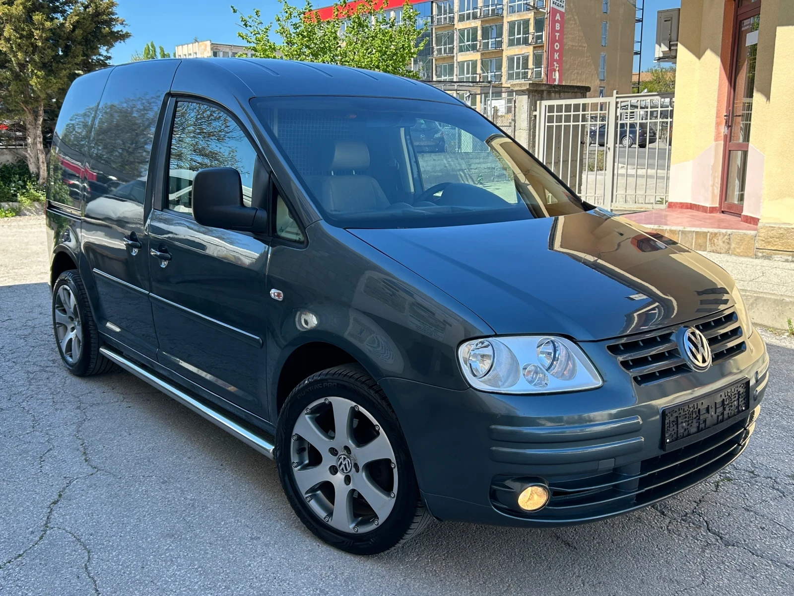 VW Caddy 1.9TDI 105k.c. КЛИМАТИК, снимка 3 - Автомобили и джипове - 54429146