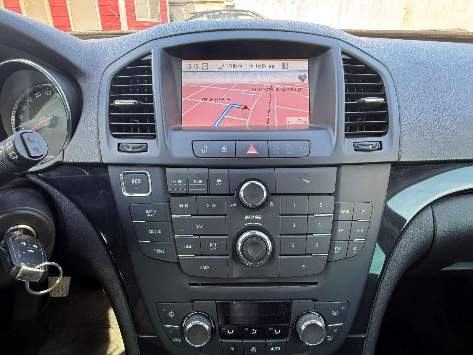 Opel Insignia 2.0 CDTI SPORTS TOURER, снимка 10 - Автомобили и джипове - 54837527