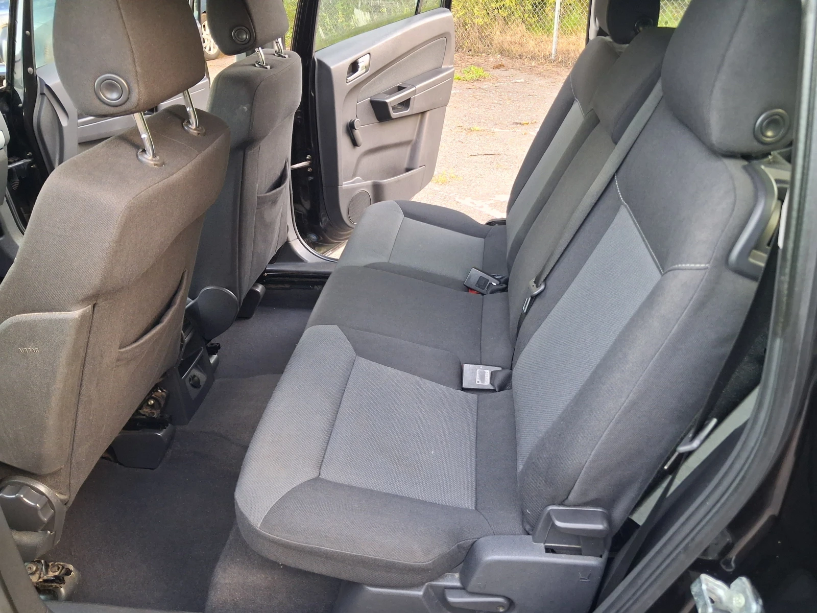 Opel Zafira 1.8i/7местен* ХОЛАНДИЯ, снимка 9 - Автомобили и джипове - 54859816