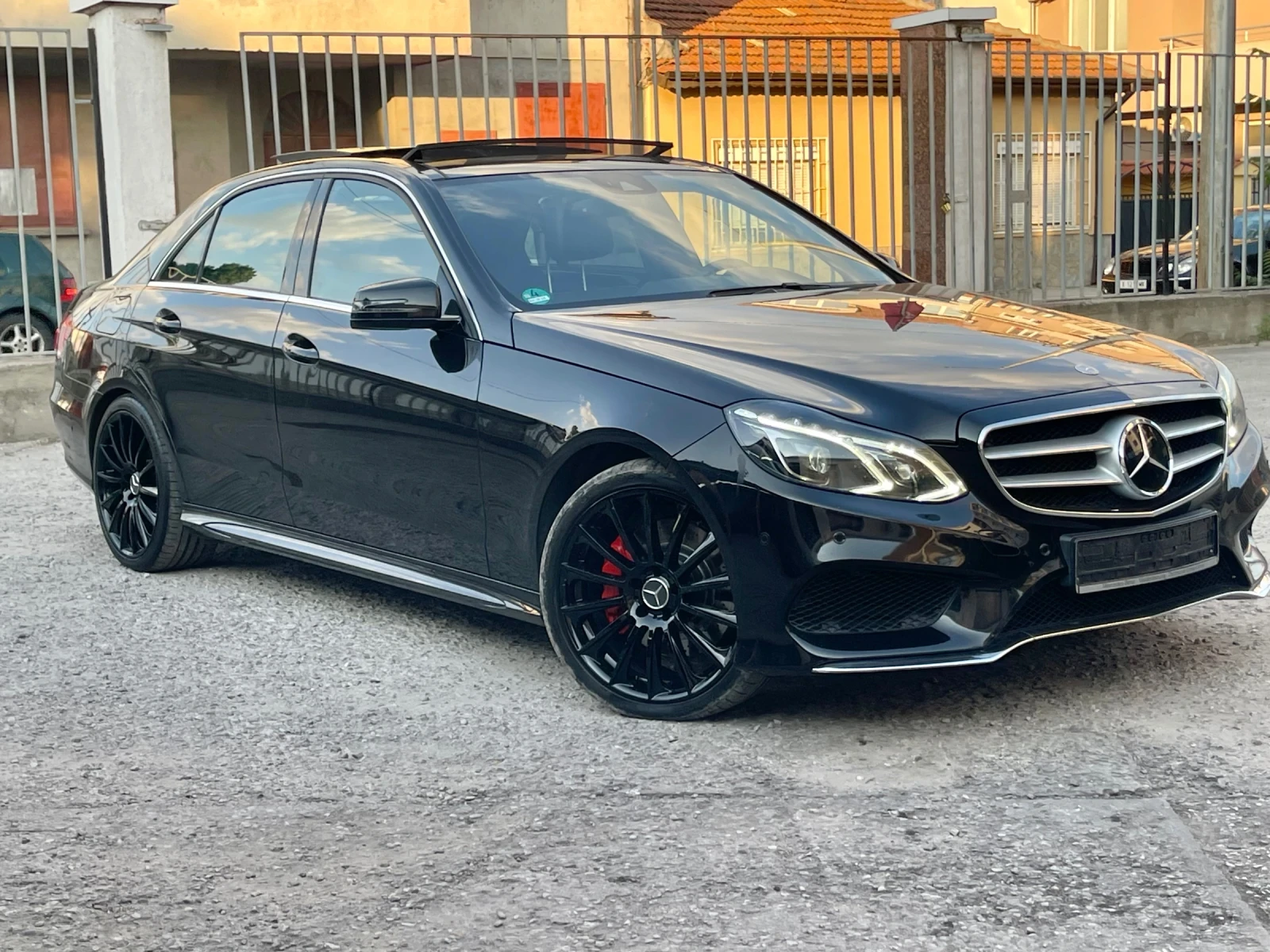 Mercedes-Benz E 350 BlueTEC-AMG-FACE-PANORAMA-HARMAN-AMBIENT-ПОДГРЕВ