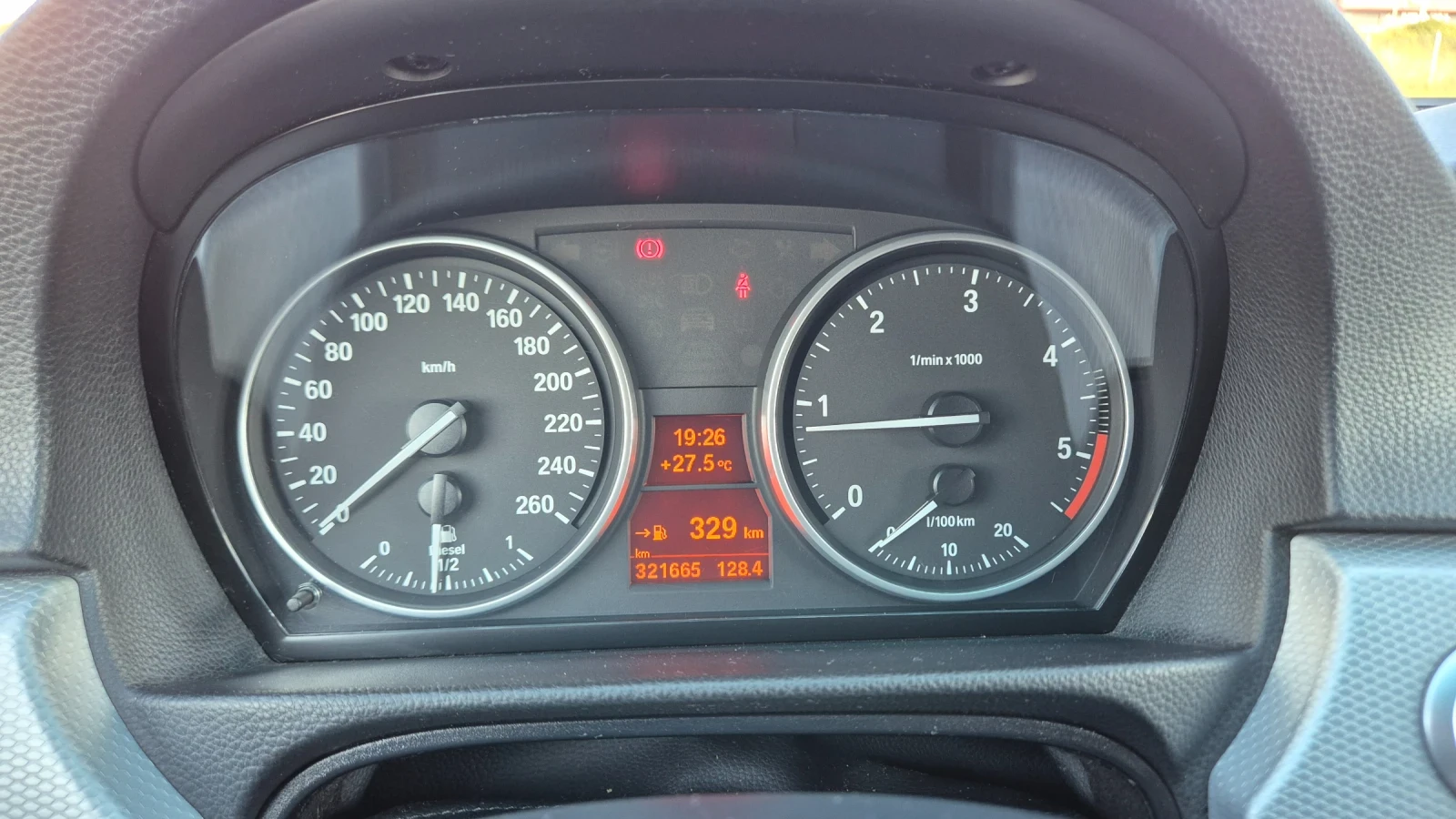 BMW 320 /M keyless Navi Recaro PDC, снимка 12 - Автомобили и джипове - 55254206