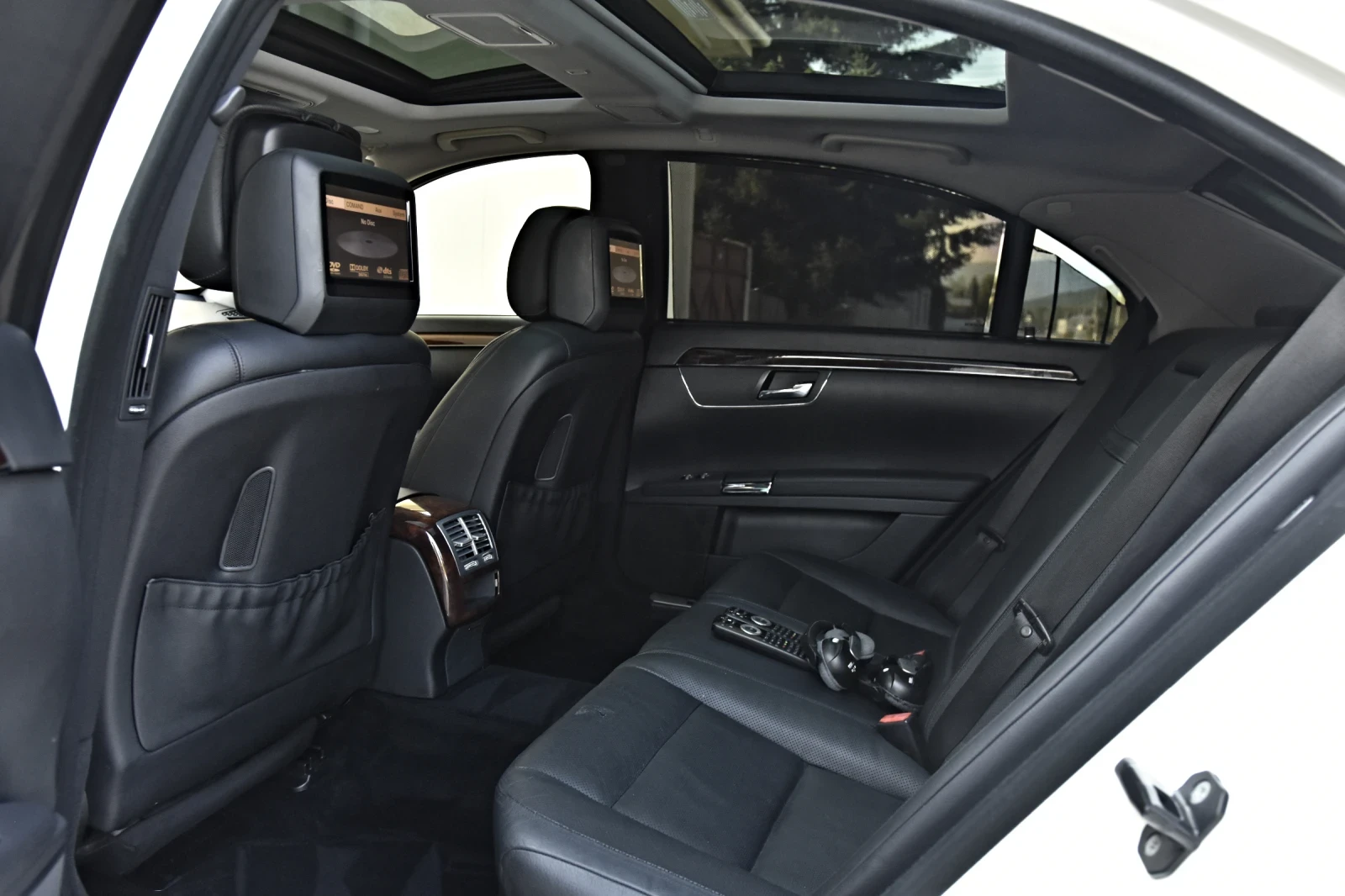 Mercedes-Benz S 500 * AMG* 3XTV* PANO* , снимка 15 - Автомобили и джипове - 55579684