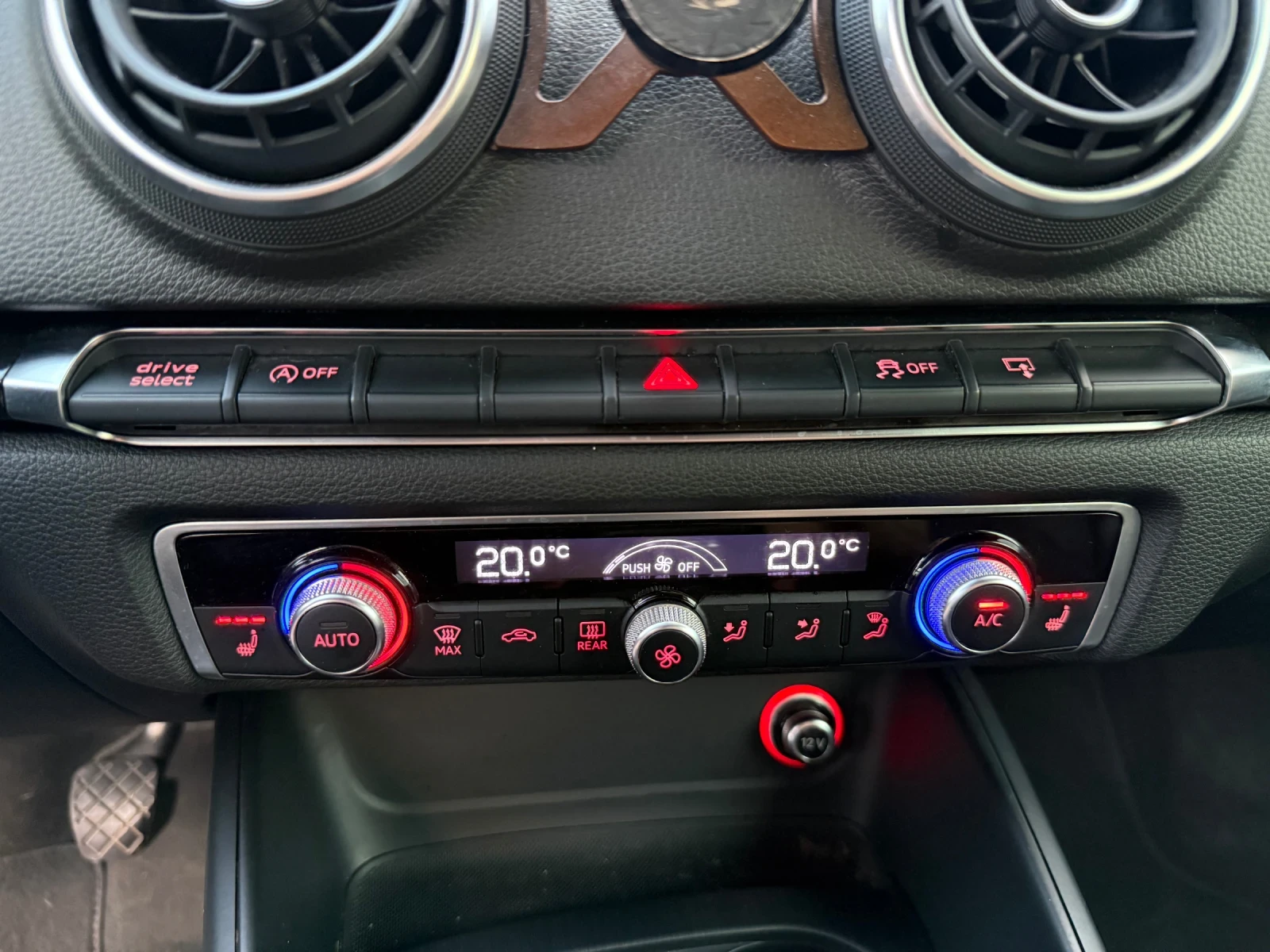 Audi A3 Sportback S-line, снимка 11 - Автомобили и джипове - 55782344