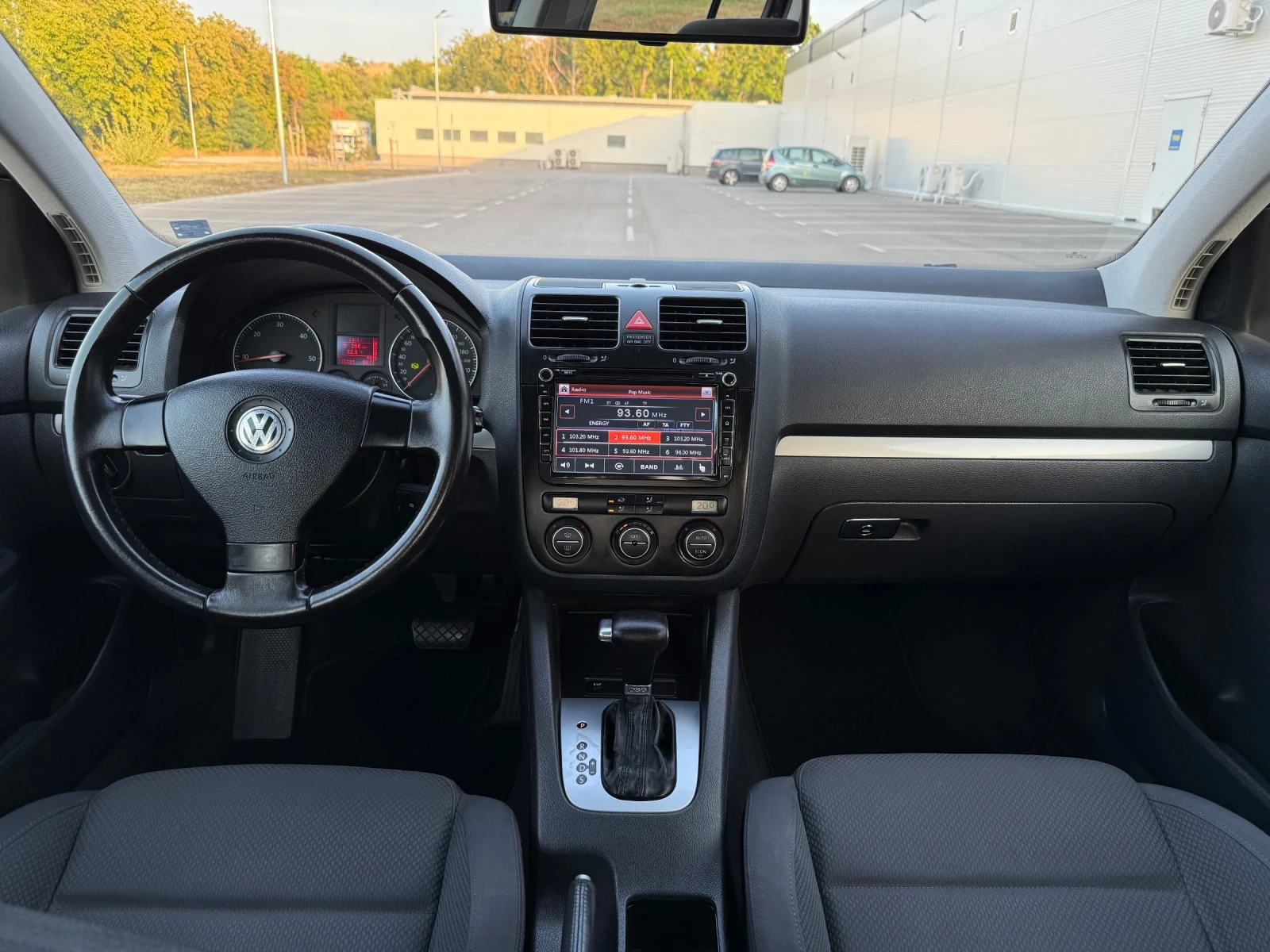 VW Golf 1.9TDI DSG, снимка 11 - Автомобили и джипове - 55891546