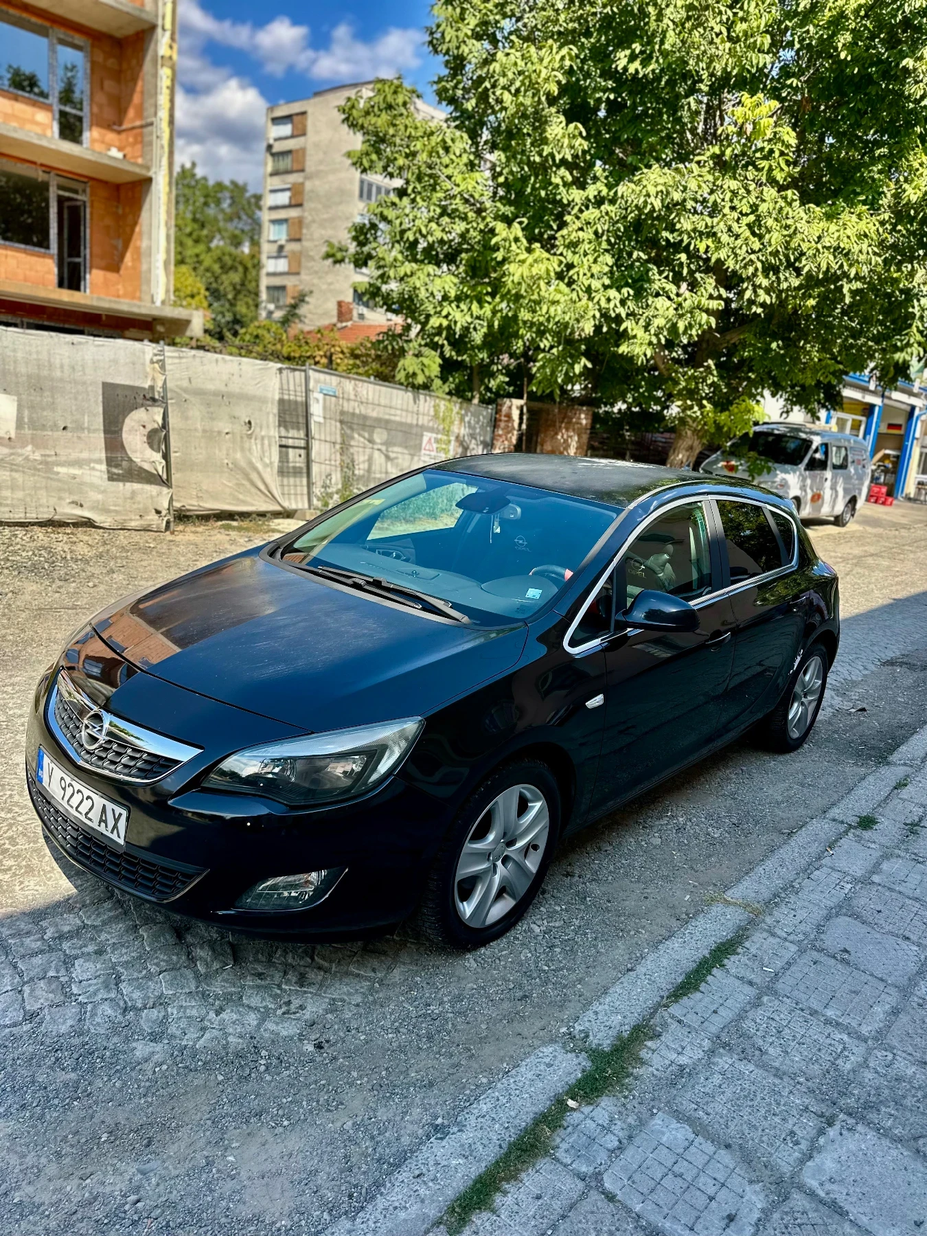 Opel Astra J, снимка 3 - Автомобили и джипове - 55926110