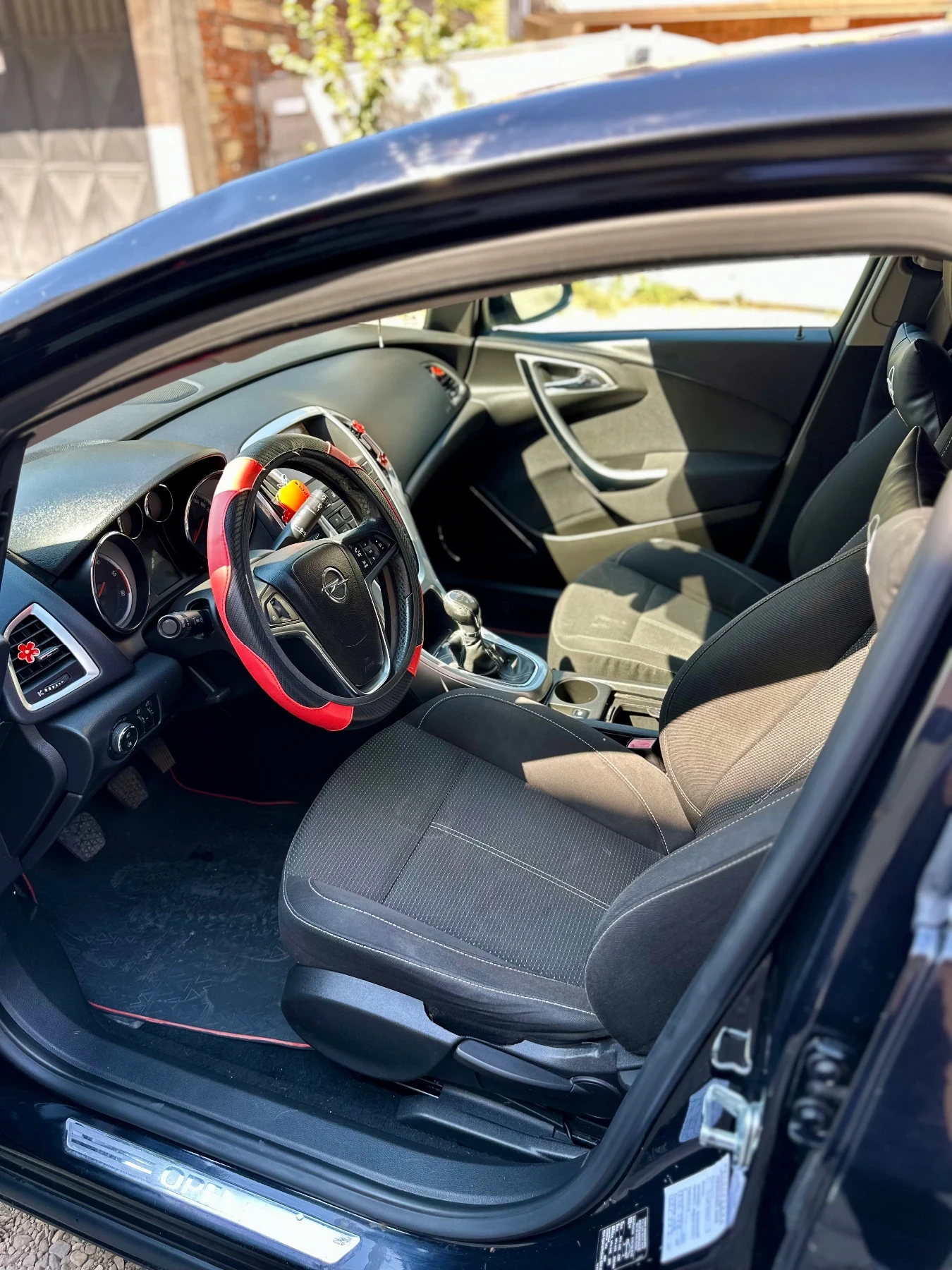 Opel Astra J, снимка 7 - Автомобили и джипове - 55926110