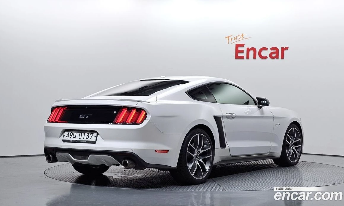 Ford Mustang GT Coupe, снимка 2 - Автомобили и джипове - 56121994
